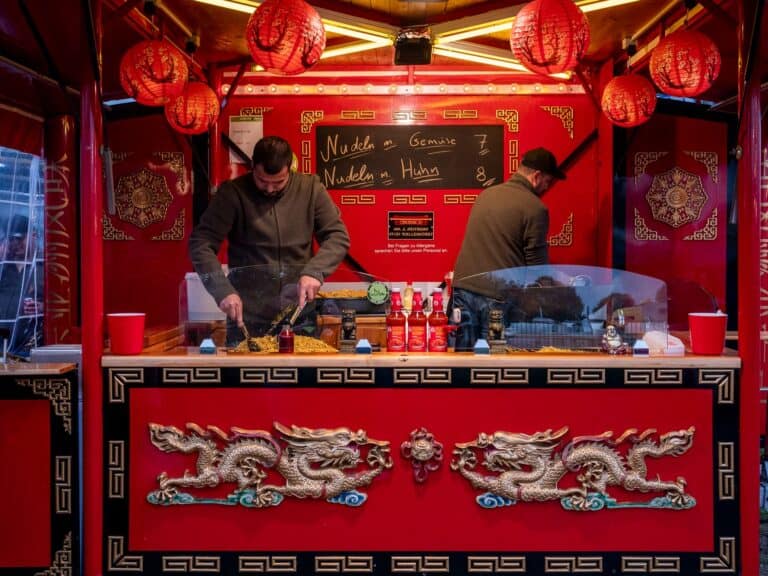 The Noodle Fling of the Pizzaiolo Festival - weirdcalendar