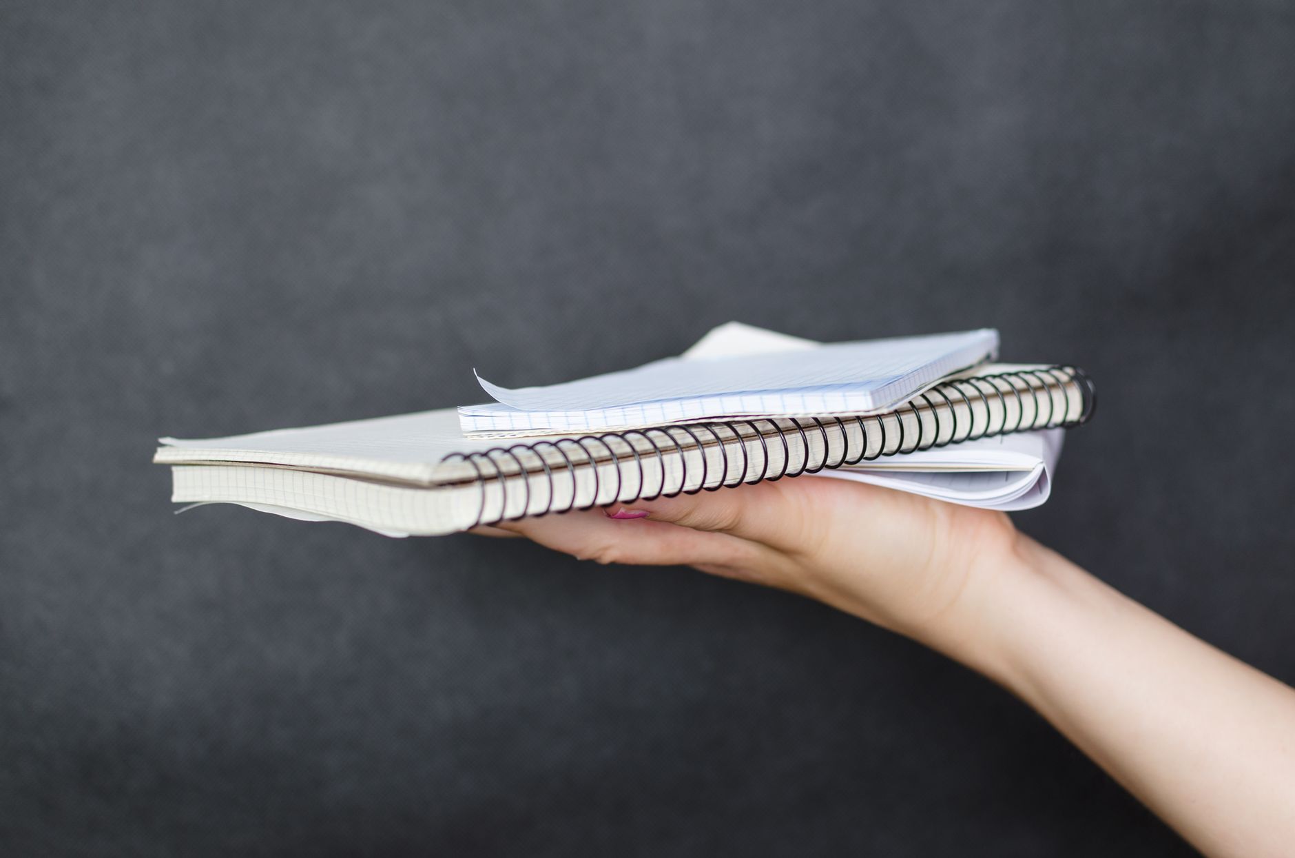 Picking the Right Notebook: Paper Weight, Binding, and Price Tags — How to Start a Bullet Journal for Beginners